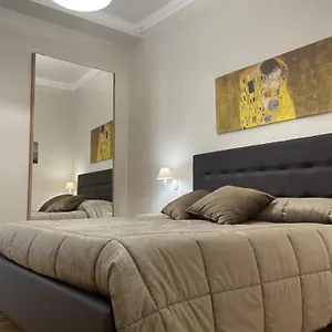 luxury-apartaments-celso-palermo.sicilyhotelsitaly.net/
